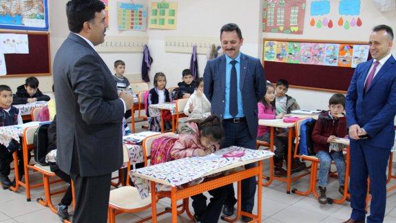 İlçe Milli Eğitim Müdürümüz Harun KURT, Karacasu Mahallesindeki okulları ziyaret etti.