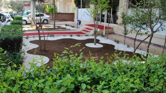 Kahramanmaraş Büyükşehir Belediyesi Park ve Bahçeler Şube Müdürlüğü Tarafından, İlçe Milli Eğitim Müdürlüğümüzün Bahçesine Peyzaj Çalışması Yapıldı.