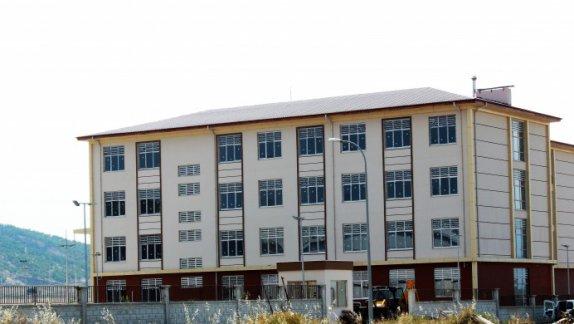 Yeni açılan Dulkadiroğlu Anadolu Lisesi