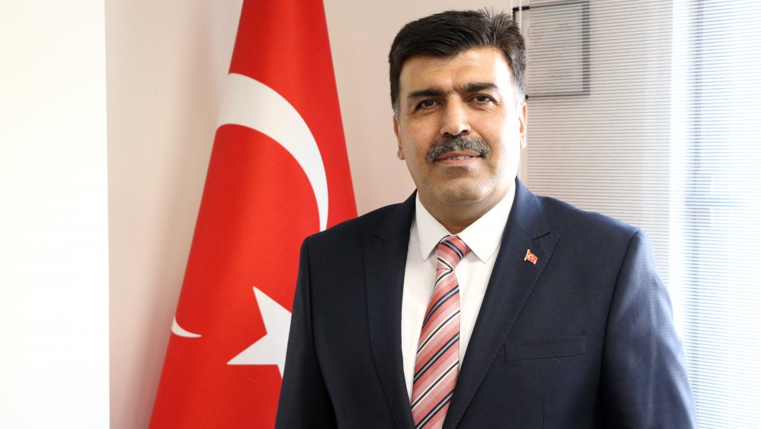 Dulkadiroğlu İlçe Milli Eğitim Müdürü Harun KURT´un 2021-2022 Eğitim Öğretim Yılı Sonu Mesajı